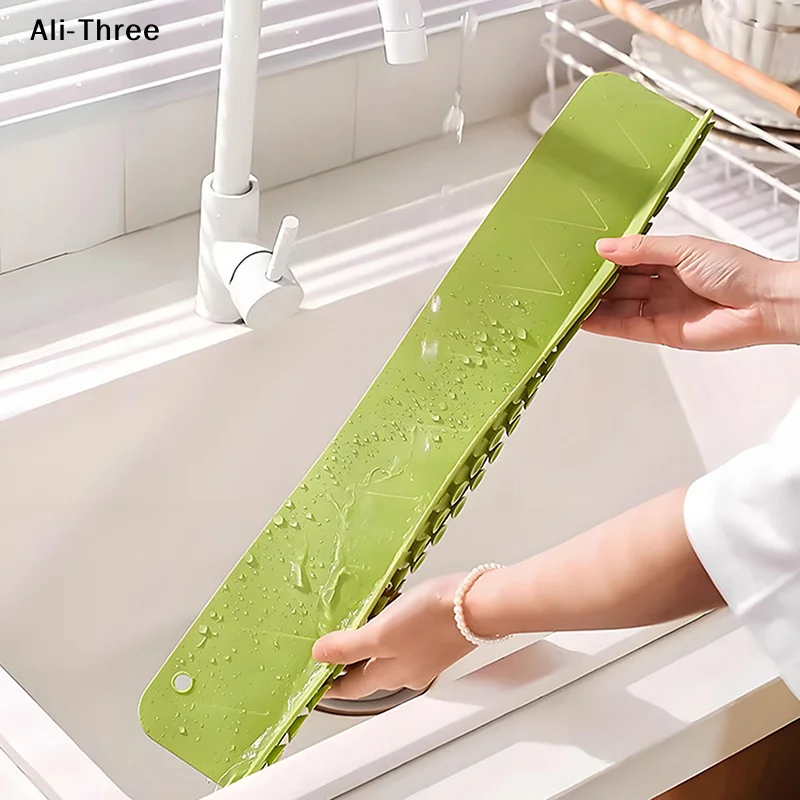 1PCS Silicone Sink Splash Guard With Suction Cup Sink Baffle Splash Guard Splash Protector For Kitchen Island And Bathroom