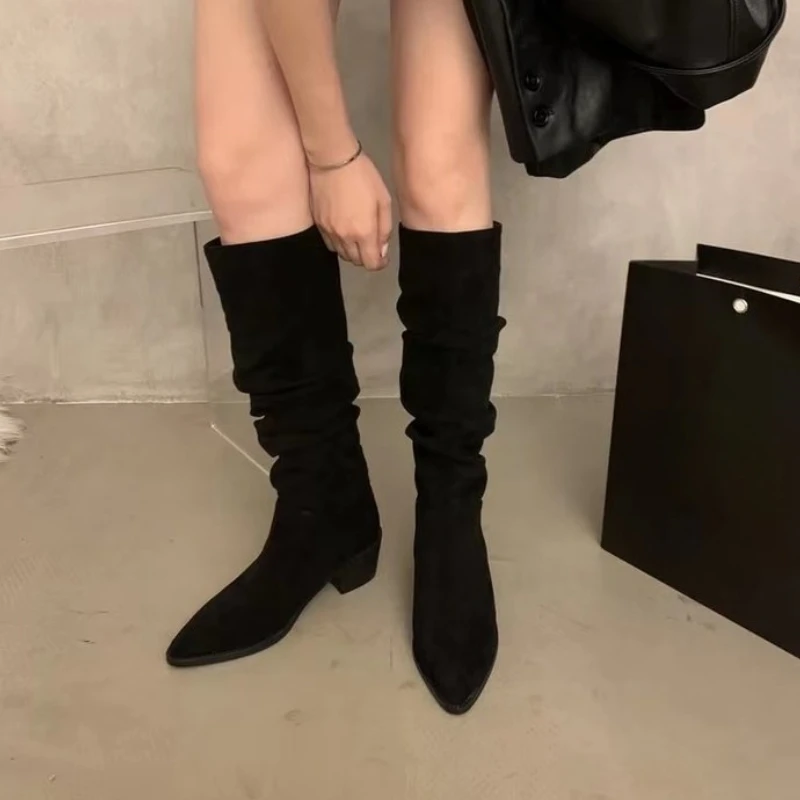 Retro Ruched Leather Ankle Boots for 2025 Winter, Fashionable and Versatile Style Pointed-Toe Platform Women's Boots, Size 35-43 image 4