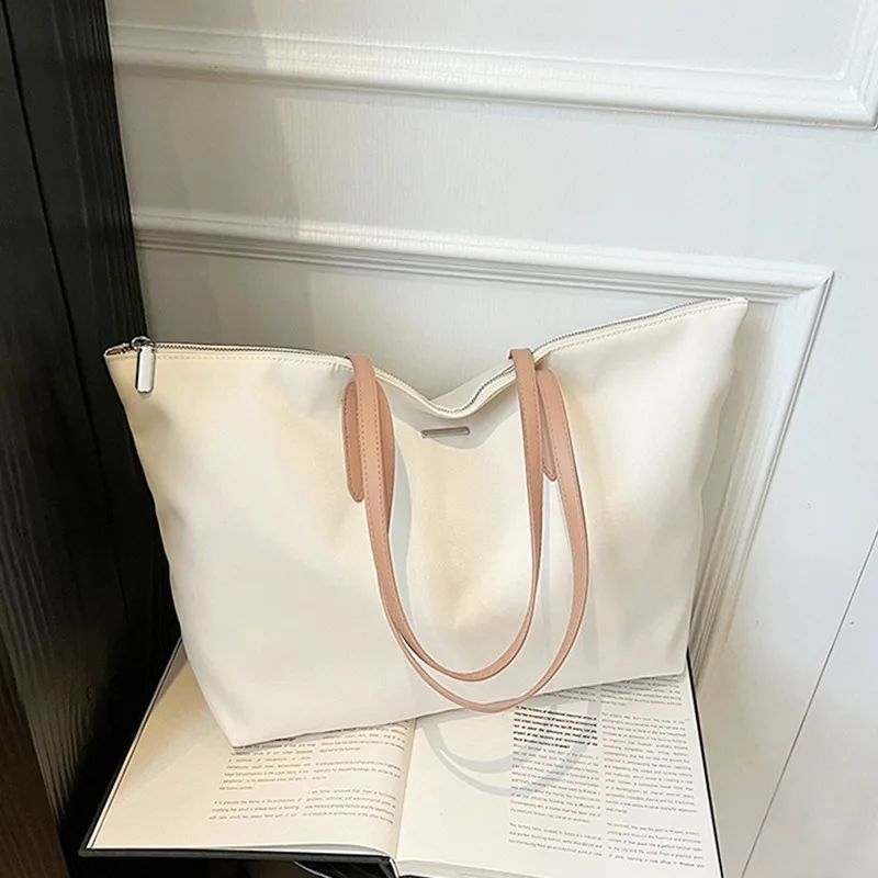 

Underarm Bag Women Casual Shopping Tote Large Capacity Nylon Shoulder Bags Versatile High-Grade Shoulder Commuter Bag