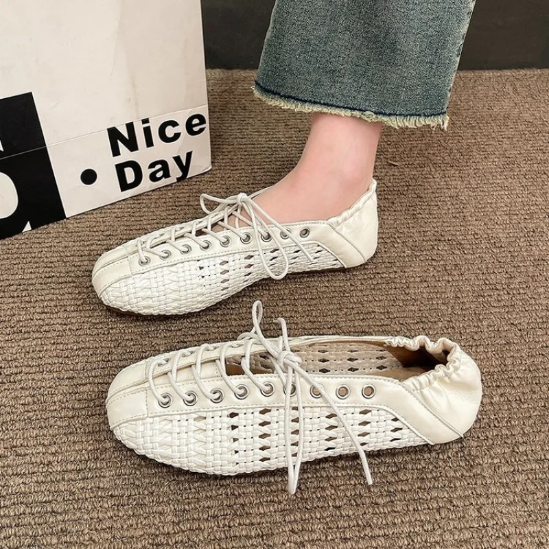 

Soft leather French vintage hollow-out woven flat ballet shoes for women2026New Spring Casual Mary Jane Women's Shoes