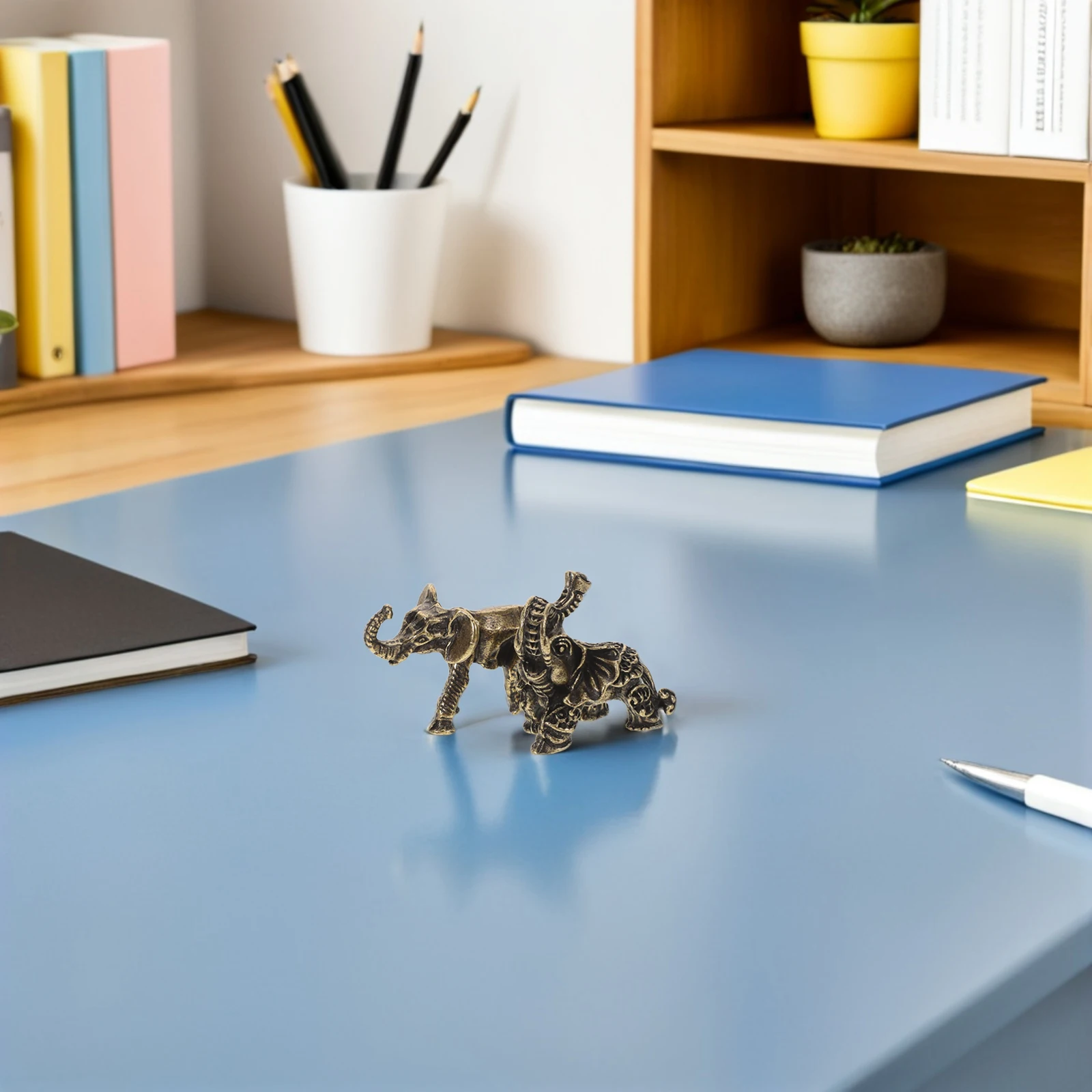 

2pcs Brass Elephant Figurines Vintage Mini Animal Sculpture Feng Shui Wealth Mascot Decor For Office Desk Home Shelf Tea Pet