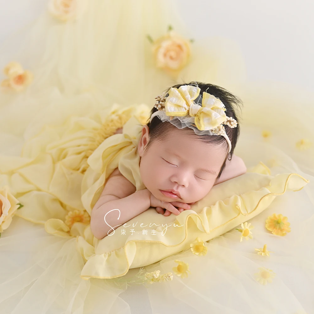 Newborn Photography Props Set Cream Yellow Baby Lace Costume with Hat Headband Baby Accessories for Studio Photoshoot Props