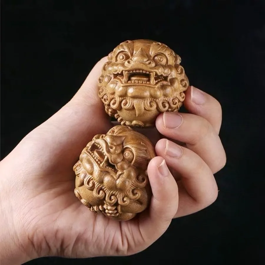 Boxwood Health Ball Brave Hand Ball Carving Decompression Play Attract Wealth and Prosperity Luck Ornaments Relics Collection