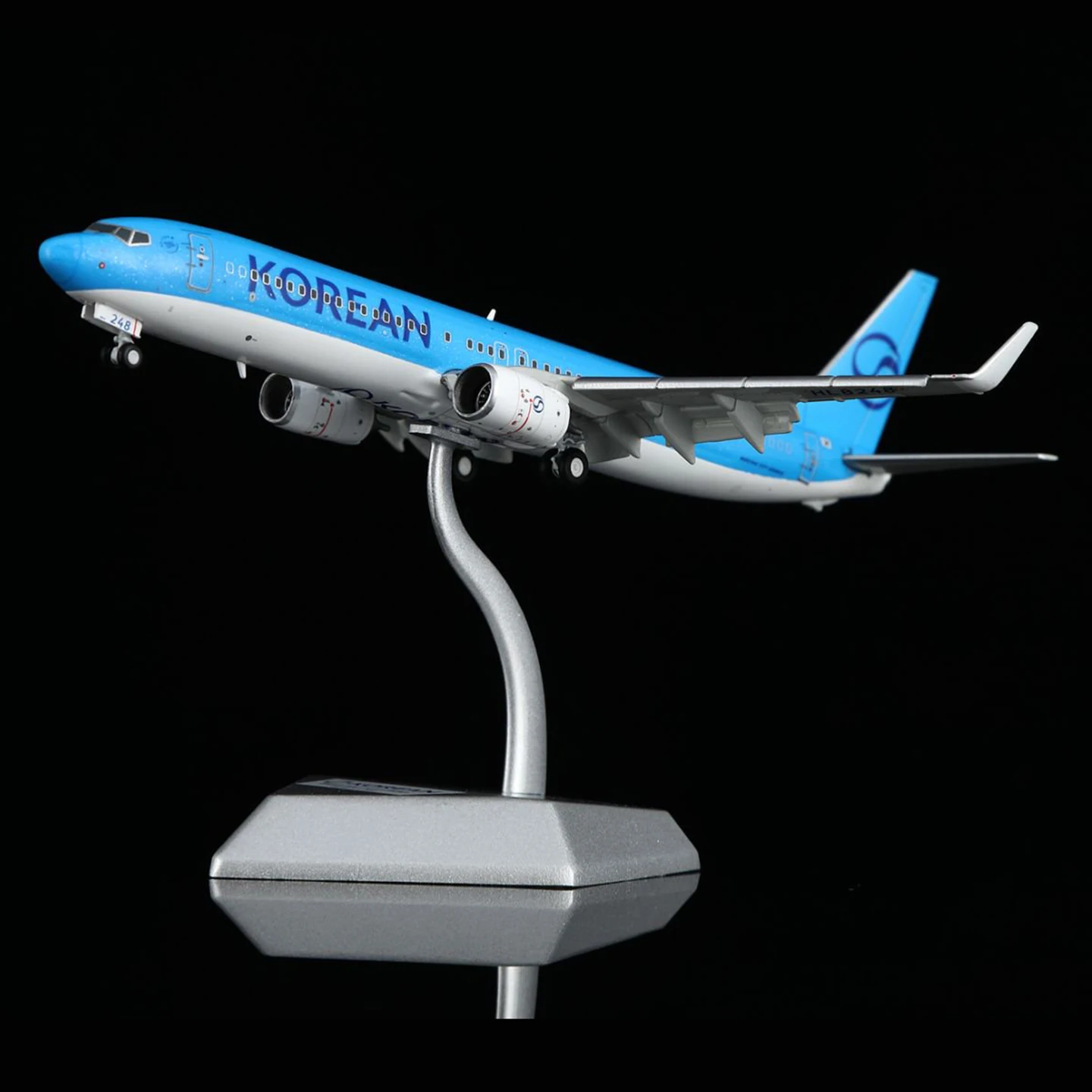 

B470401F Alloy Collectible Plane Gift HX Models 1:400 KOREAN AIR Boeing B737-900ER Diecast Aircraft Jet Model HL8248 Flaps Down
