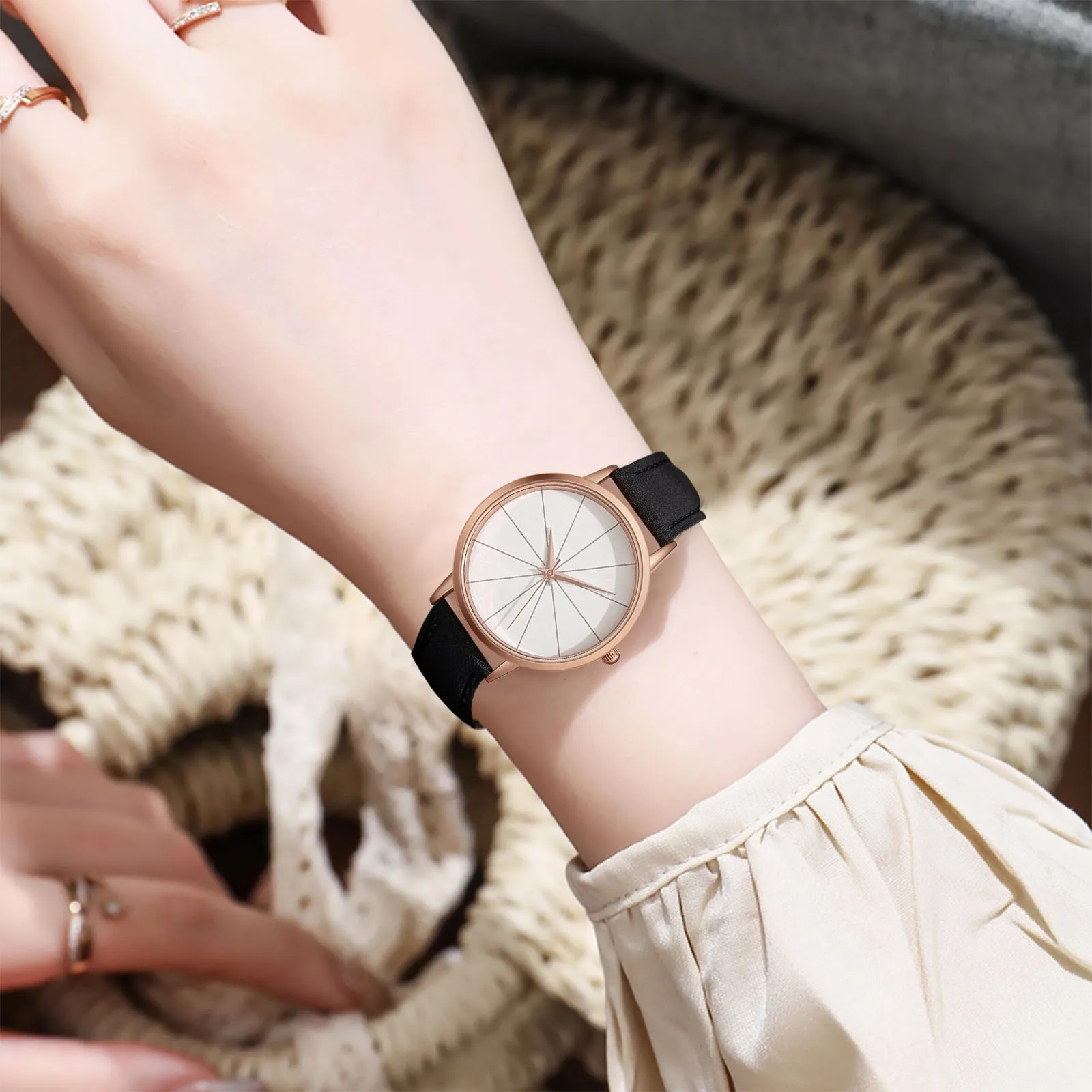 Prosty zegarek kwarcowy w stylu prosty zegarek damski z paskiem wykwintna skóra zegarki damskie Montre Femme