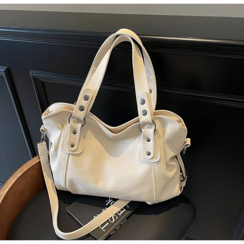 

Spacious Leather Crossbody Bag Shoulder Strap For Ladies Women Handbags Luxury Brand Famous Designer Popular Classic