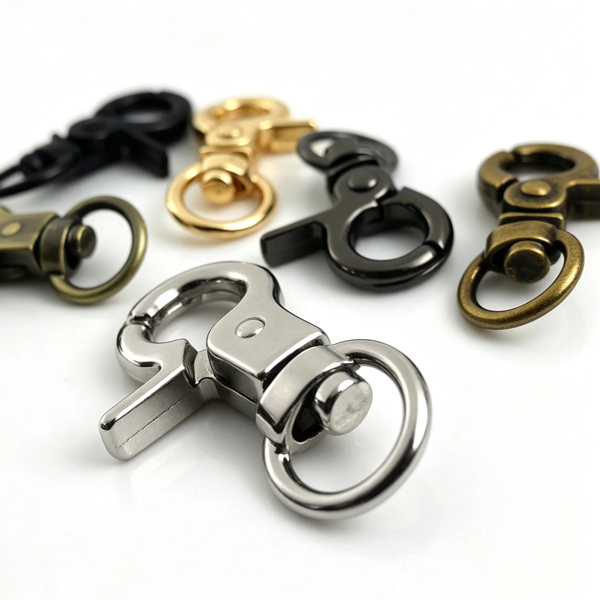 3 Stück Metall-Schnappverschluss-Schlüsselanhängerhaken, Karabinerhaken, Federverschlüsse für Lederarbeiten, kleine Tierleinen, Taschenriemen, Gurtbandhaken – Detail 1