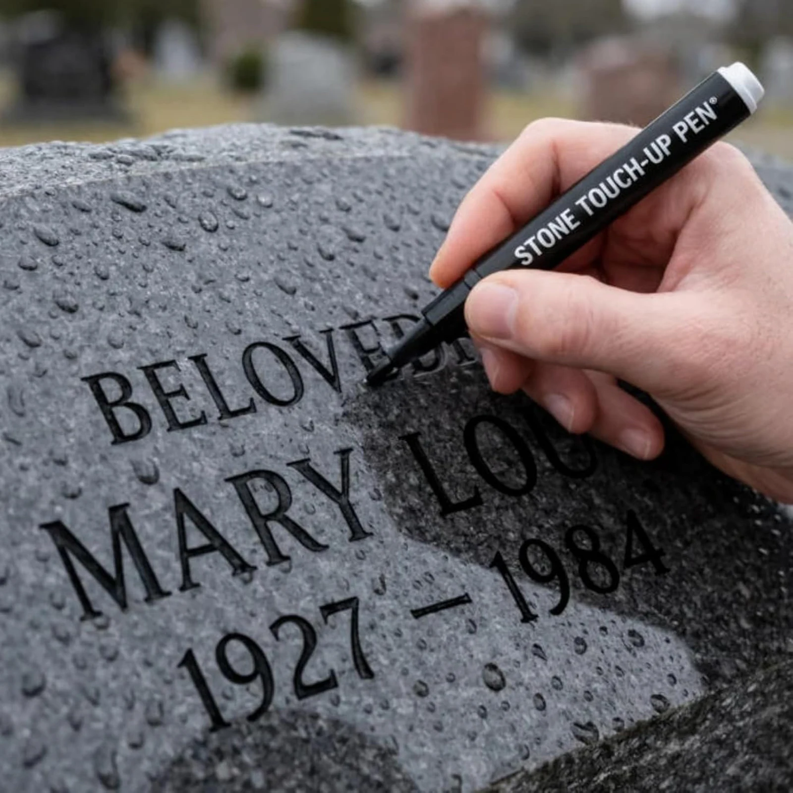 

Stone Touch-up Pen Waterproof Metallic Marker Pens Strong Coverage Quick Dry for Gravestone Lettering and Memorial Inscriptions