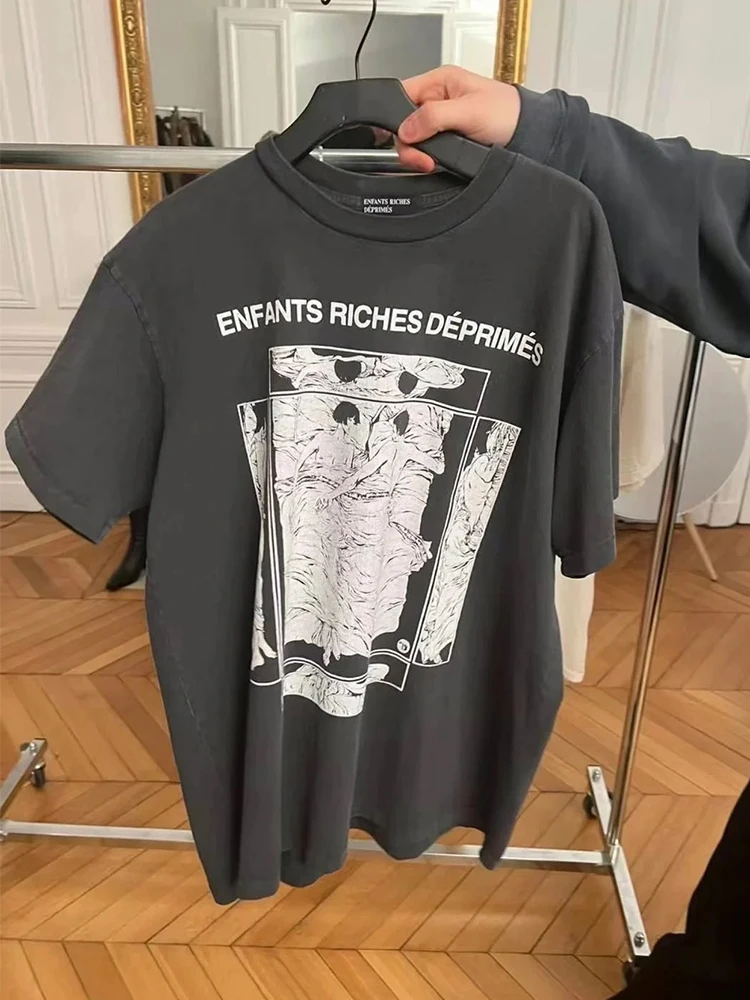 

Waed out Couple Illustration T-irt ort Sve Men's Cotton Pure Printed Distred Vintage Sle round Ne Top