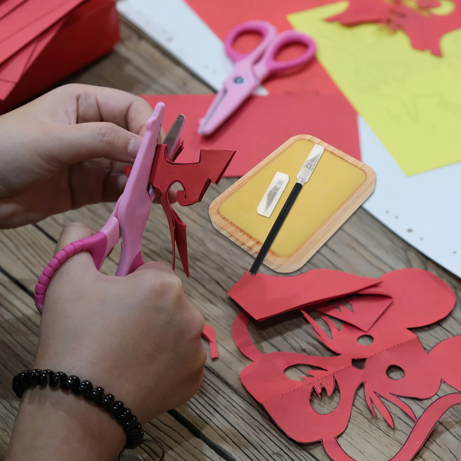 

1 Set Diy Craft Cutting Tools Wax Plate Hand-Carving Paper Cutting Knife Traditional Chinese Window Flowers Carving Kit For Home