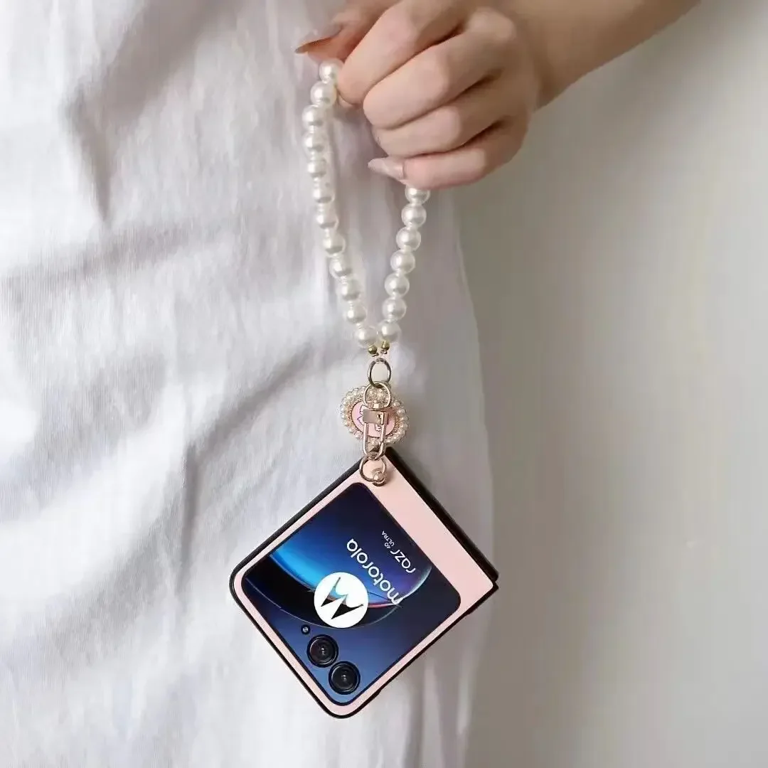 Luxury Pearl Bracelet Leather Phone Case For Motorola Moto Razr 60Pro Razr 60Ultra Razr40 Ultra 50Ultra Razr 2023 2024 2025 Plus