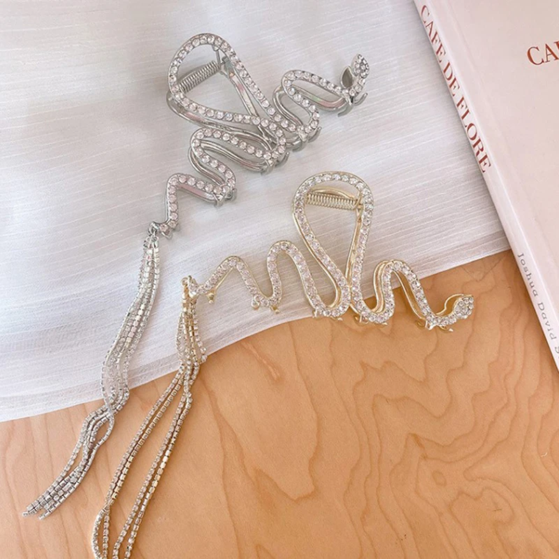 Fashion Crystal Hair Crab Clips Women Tassel Chain Snake Hair Claw Elegant Shark Clip Barrette Hairpin Headdress Accessories