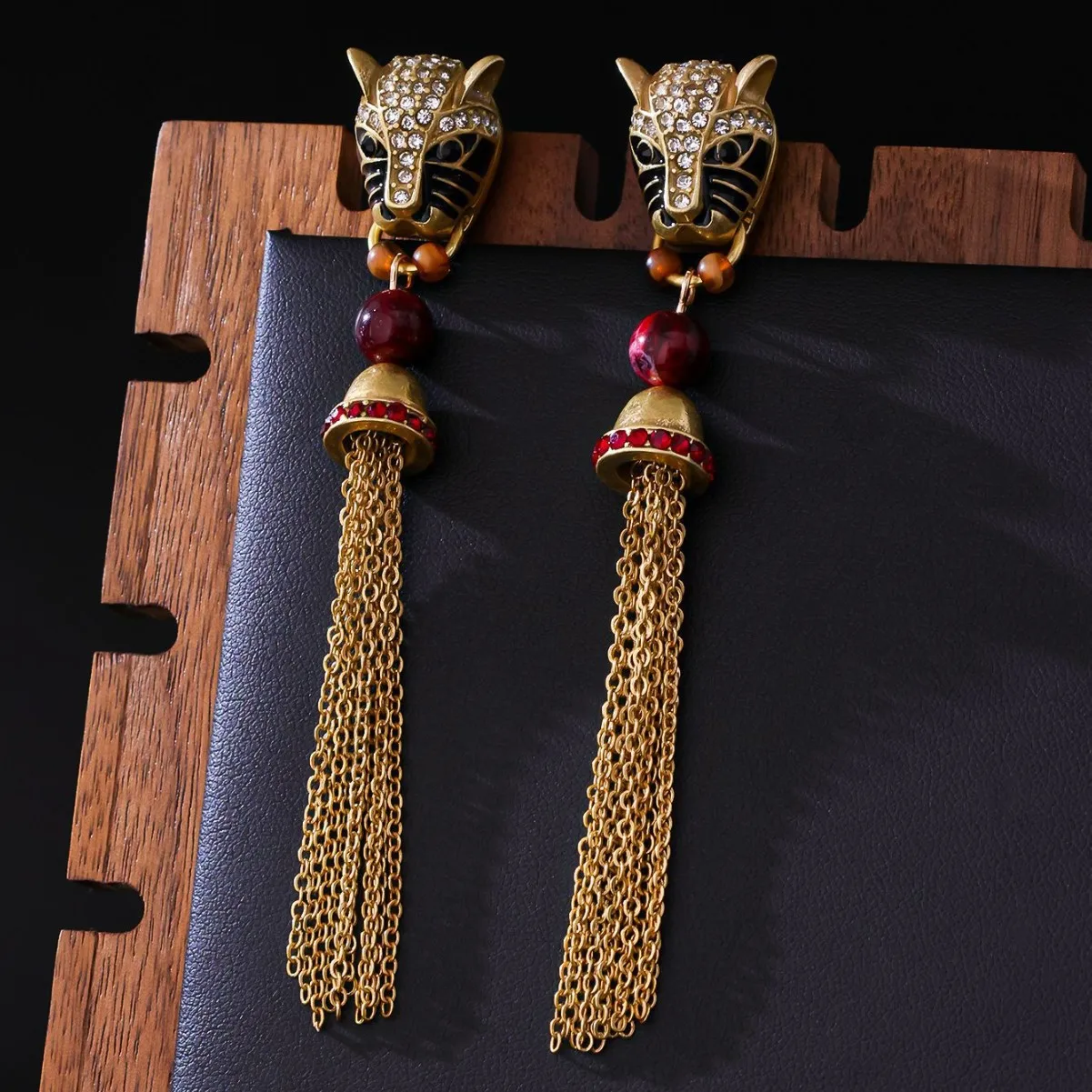 Vintage Enamel Painted Leopard Drop Earrings Heavy Craft Luxury Minimalist Beaded Tassel Rhinestone Stud Earrings Women 0117