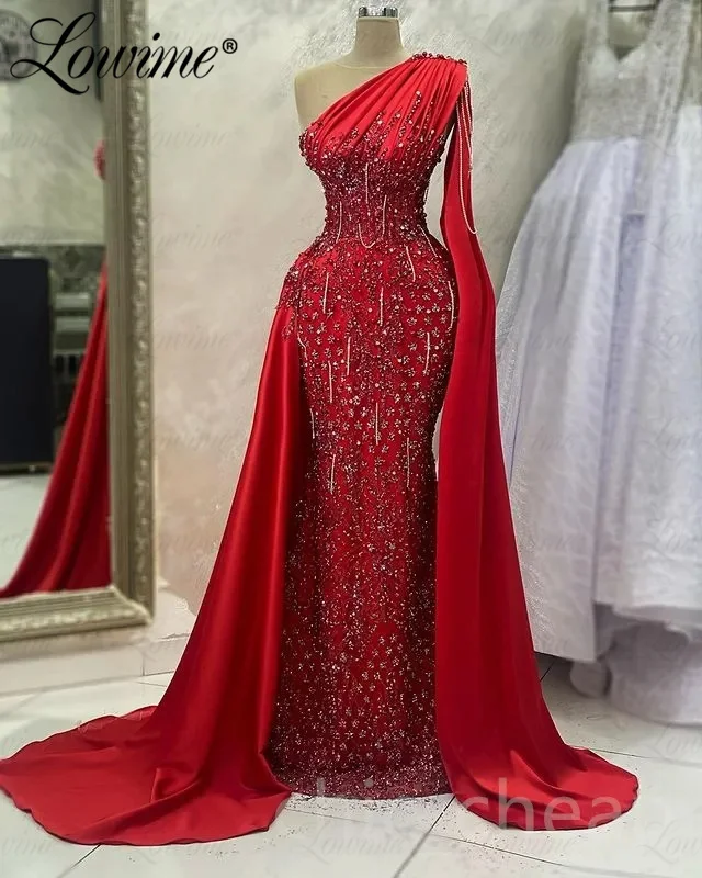 Arabic Tassels Long Cape Sleeve Formal Evening Dresses Red Glitter Sequins Crystals Party Dress With Side Train Woman Prom Gowns