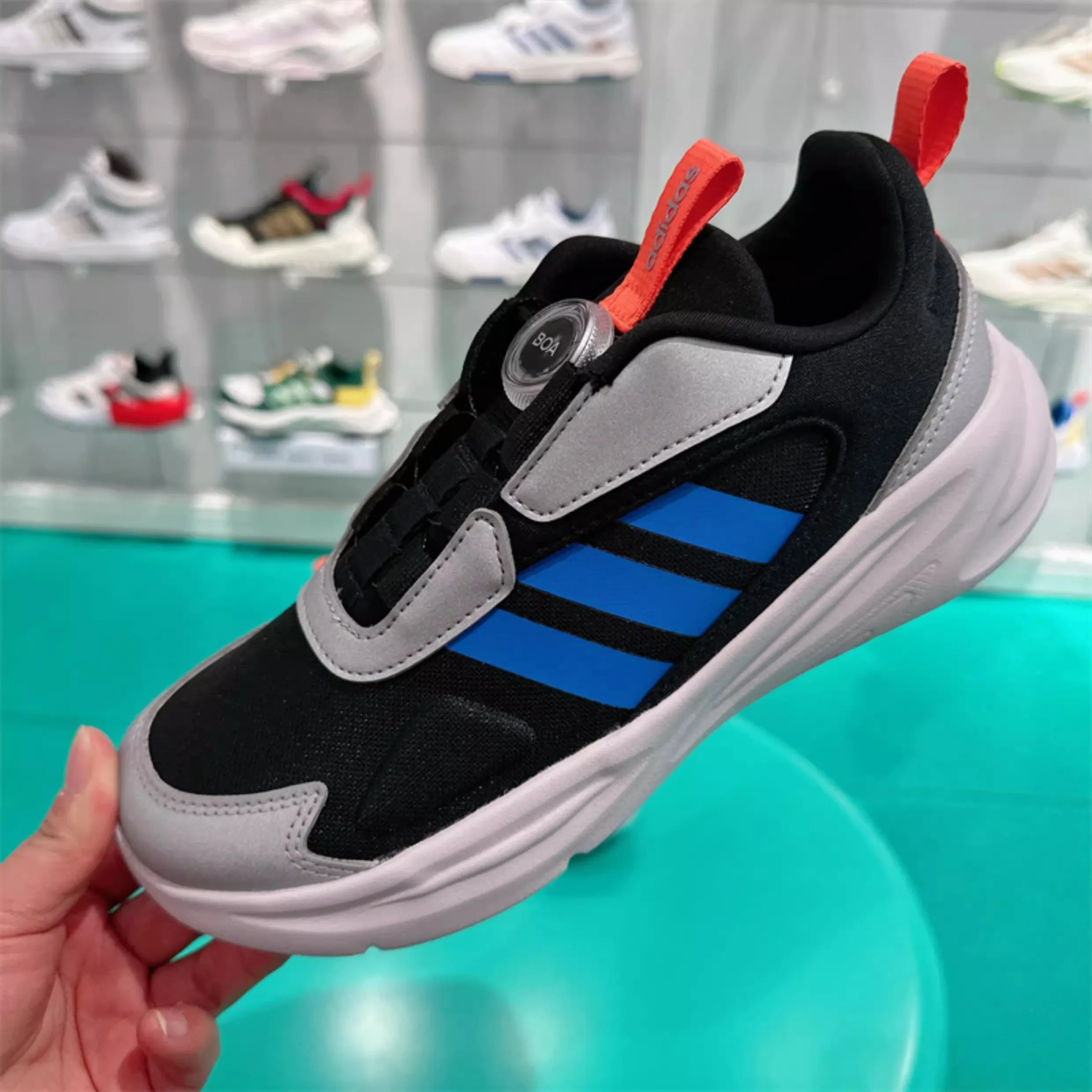 

Adidas children's shoes lightweight shock-absorbing running shoes for boys and girls JI1041