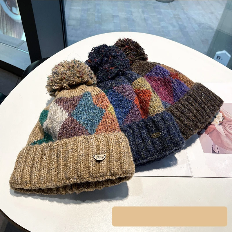جديد Colorblock الماس نمط بوم بوم قبعة، الشتاء محبوك قبعة مترهل للنساء قبعة كابل سميكة دافئة #5