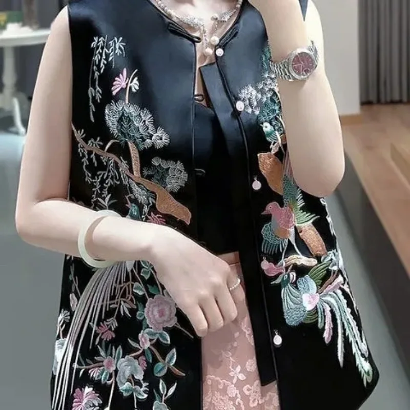 Women's Light Gray Chinese-Style Embroidery Vest With Phoenix And Floral Pattern And Frog Closure