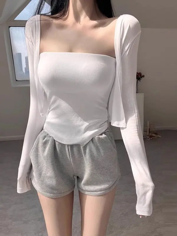 

Комплект из двух предметов: укороченный топ без рукавов и удлиненная куртка с длинными рукавами для женщин, защита от солнца, рубашка-накидка.