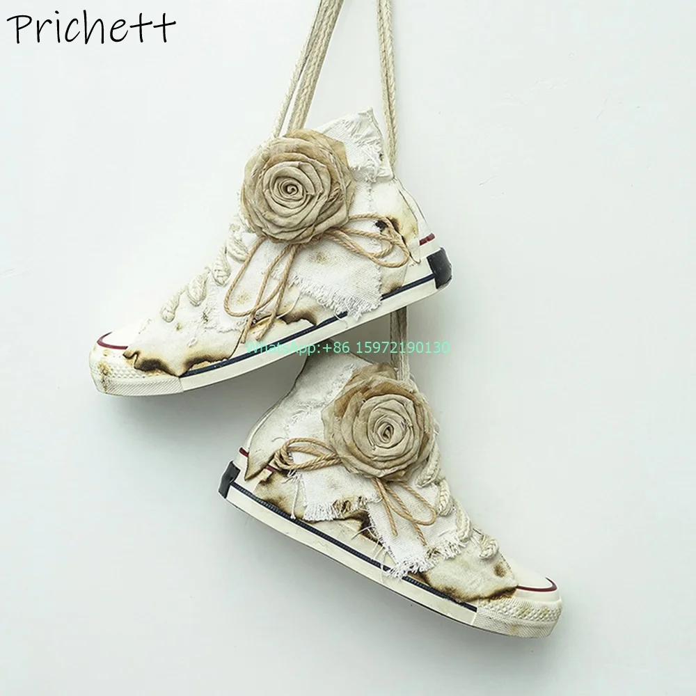 

Canvas Burning Flower Sneakers Round Toe Flat with Lace Up Mixed Color Shoes Big Rose Patient Design Leisure Fashion Shoes