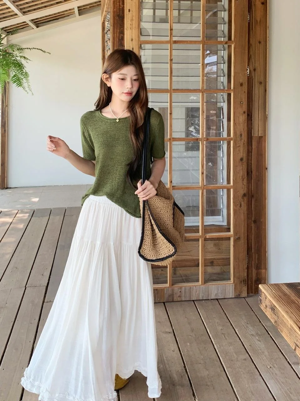 

Casual Green Short Sleeve Knitted Top Women's Fashion Slimming Short Style Spring 2026 New Arrival Versatile Loose Fit Knitwear
