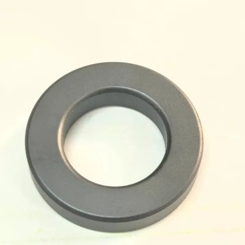 FT-240-43 RF Ferrite Magnetic Core 61*35*12.7mm American Standard Ferrite Core For Shortwave Antenna Balun Assembly