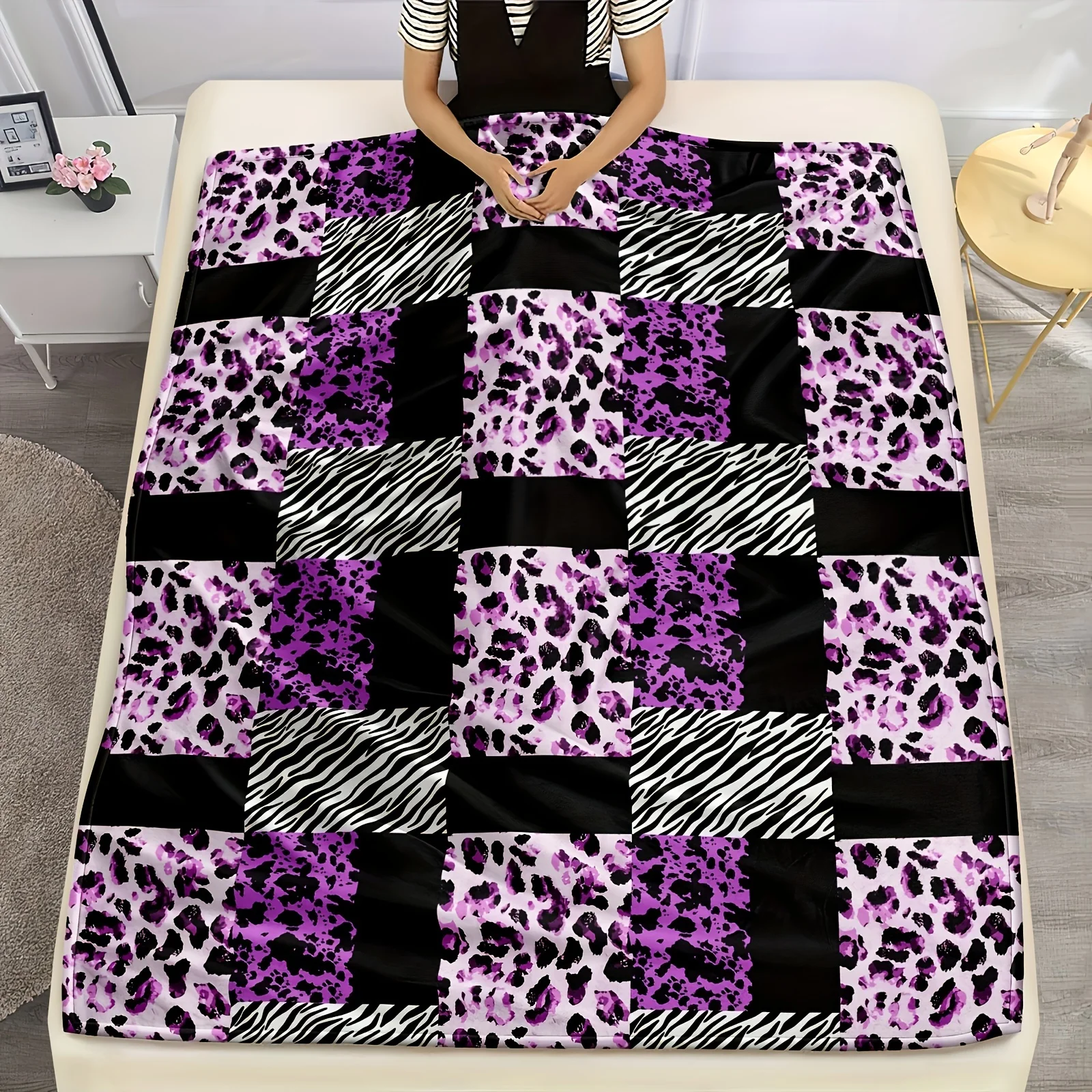 Cozy Purple Animal Throw Blanket Soft Flannel for Everyday Use All Season Comfort Machine Washable Versatile