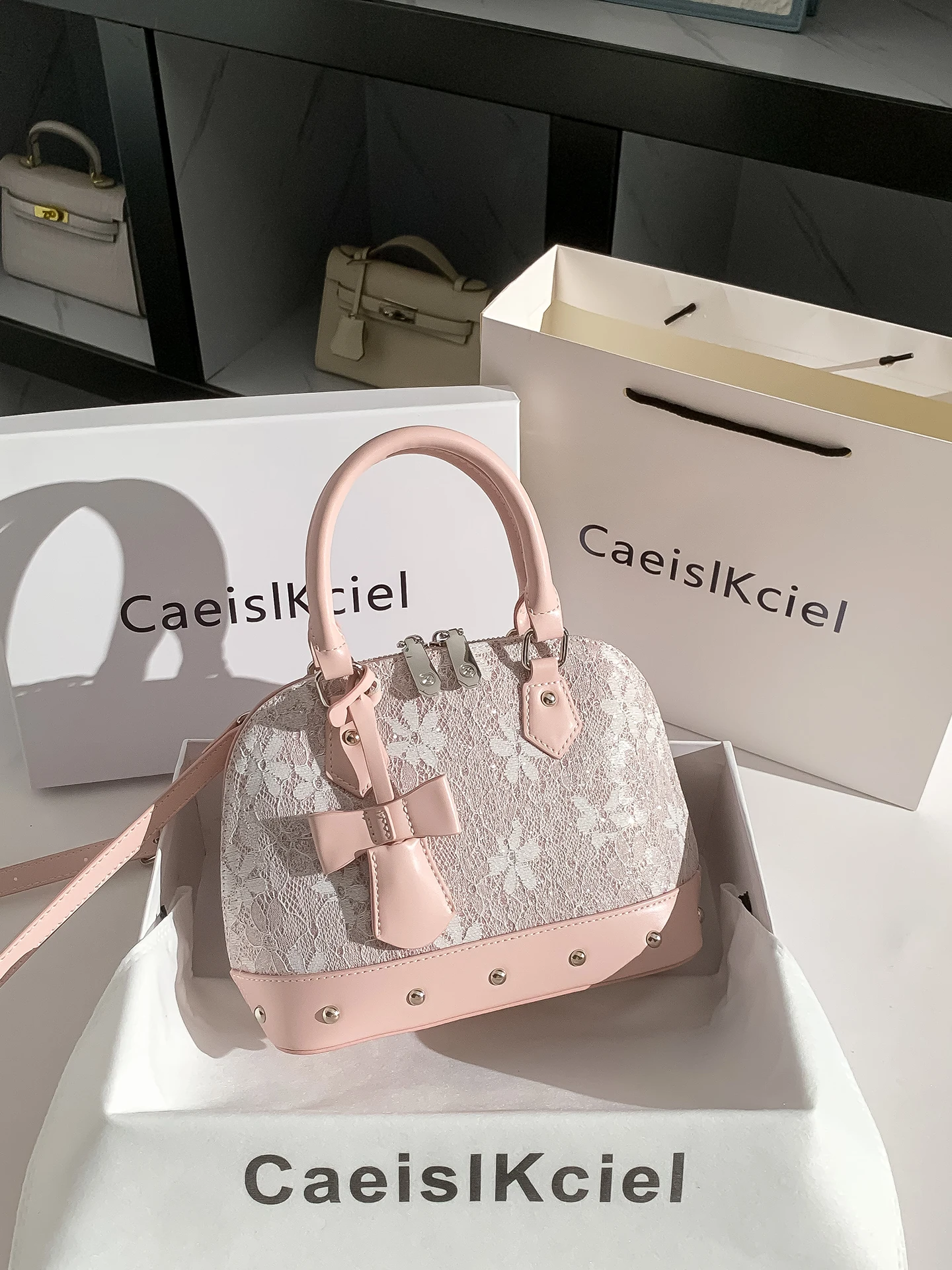 sac-a-main-carre-rose-en-cuir-pu-pour-femme-caeislkciel-style-decontracte-nouvelle-collection-ete-2026-avec-rivets-en-dentelle