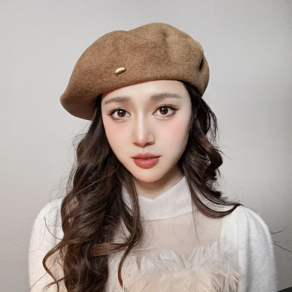 

Autumn and winter new big head circumference wool beret women's Korean version showing face small painter hat warm woolen bud