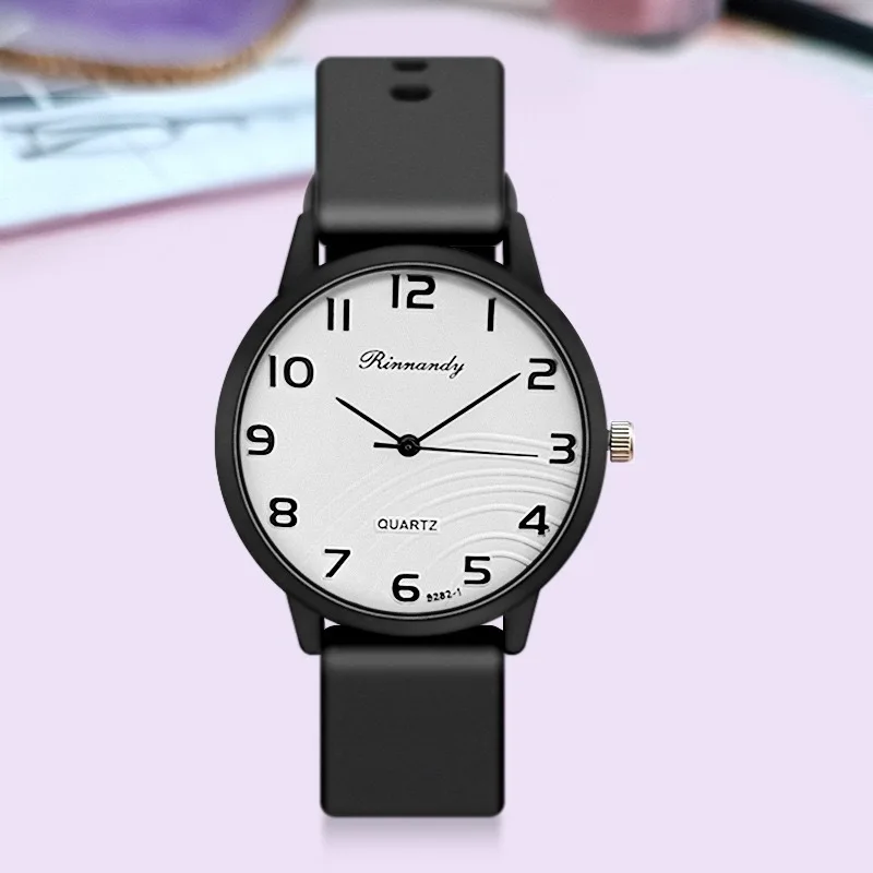 Ladies Watch, Stylish Jelly Student Silicone Strap Round Digital Quartz Watch