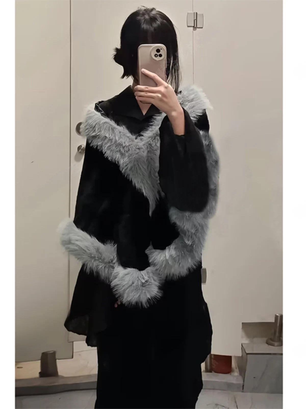 

Women's Fur Shawl Coat Thickened Short Style Water Rabbit Fur Collar Dress Caoe Wedding Dress Korean Style