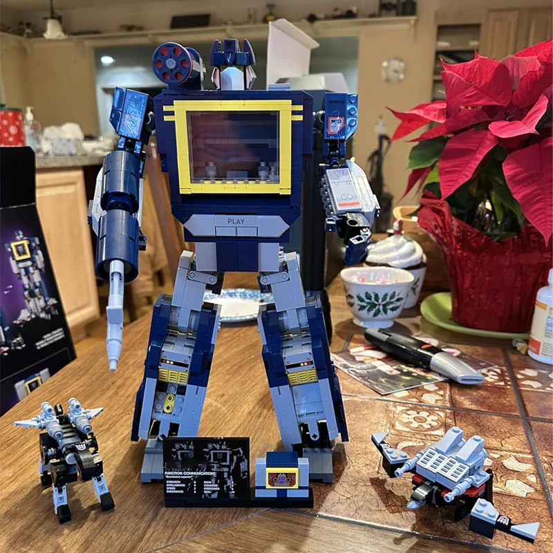 2026 Christmas Promotional 10358 Robot Soundwave Building Blocks Assembly Brick Model Toys for Boy Kids Birthday Gift