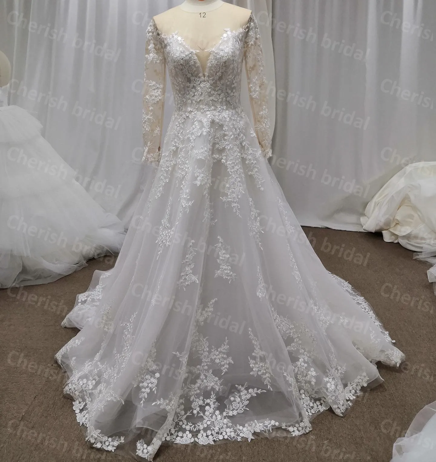 

C5065A Weeding Dress Women Bridal Gown, Full Long Sleeve Lace Applique A-line Bride Dress