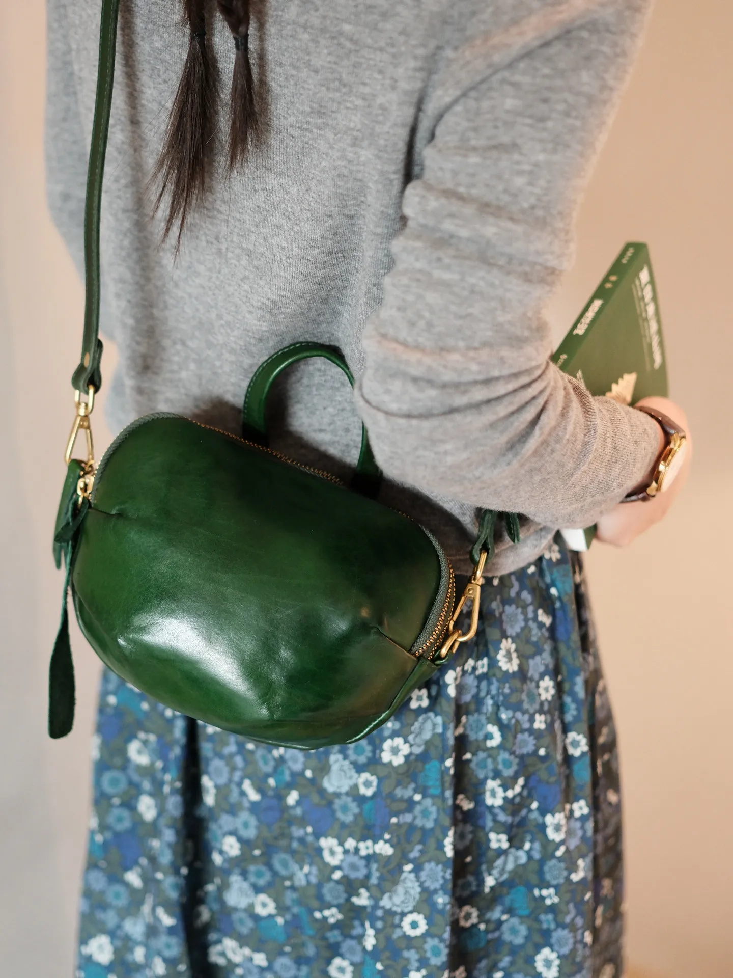 

PNDME fashion vintage designer handmade genuine leather ladies cute small handbag outdoor party cow leather women crossbody bag