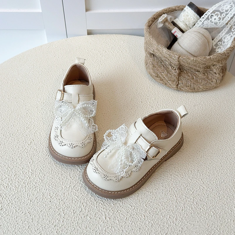Girls Princess Style Leather Shoes with Beaded Bow 2026 New Spring Toddler School Mary Jane Flats Soft Sole Classic Party Shoes