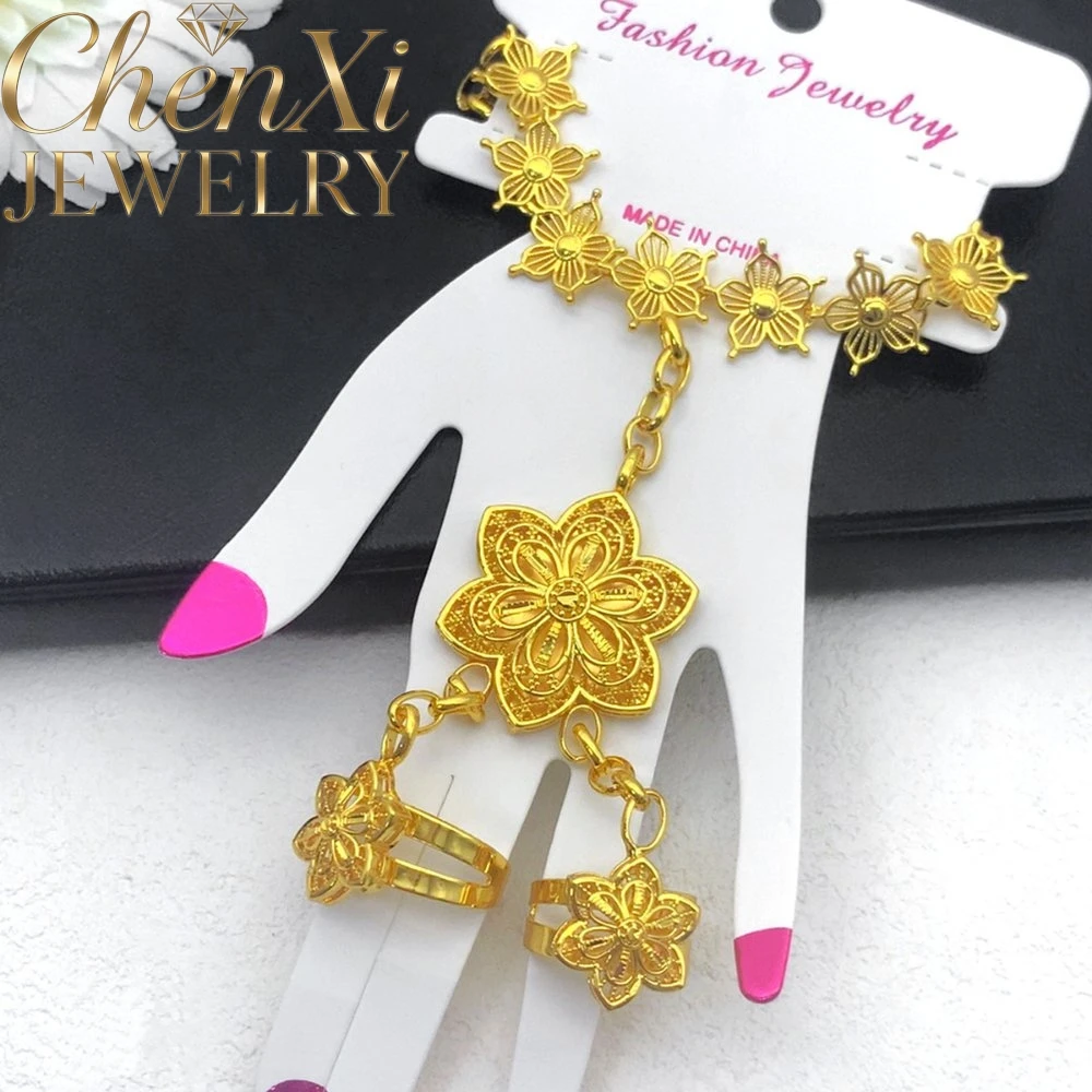 Alluvial Gold Three-Dimensional Hollow-Out Flower Bracelet Elegant Charms Standout Piece High-End Keepsake Exquisite Luxury Gift