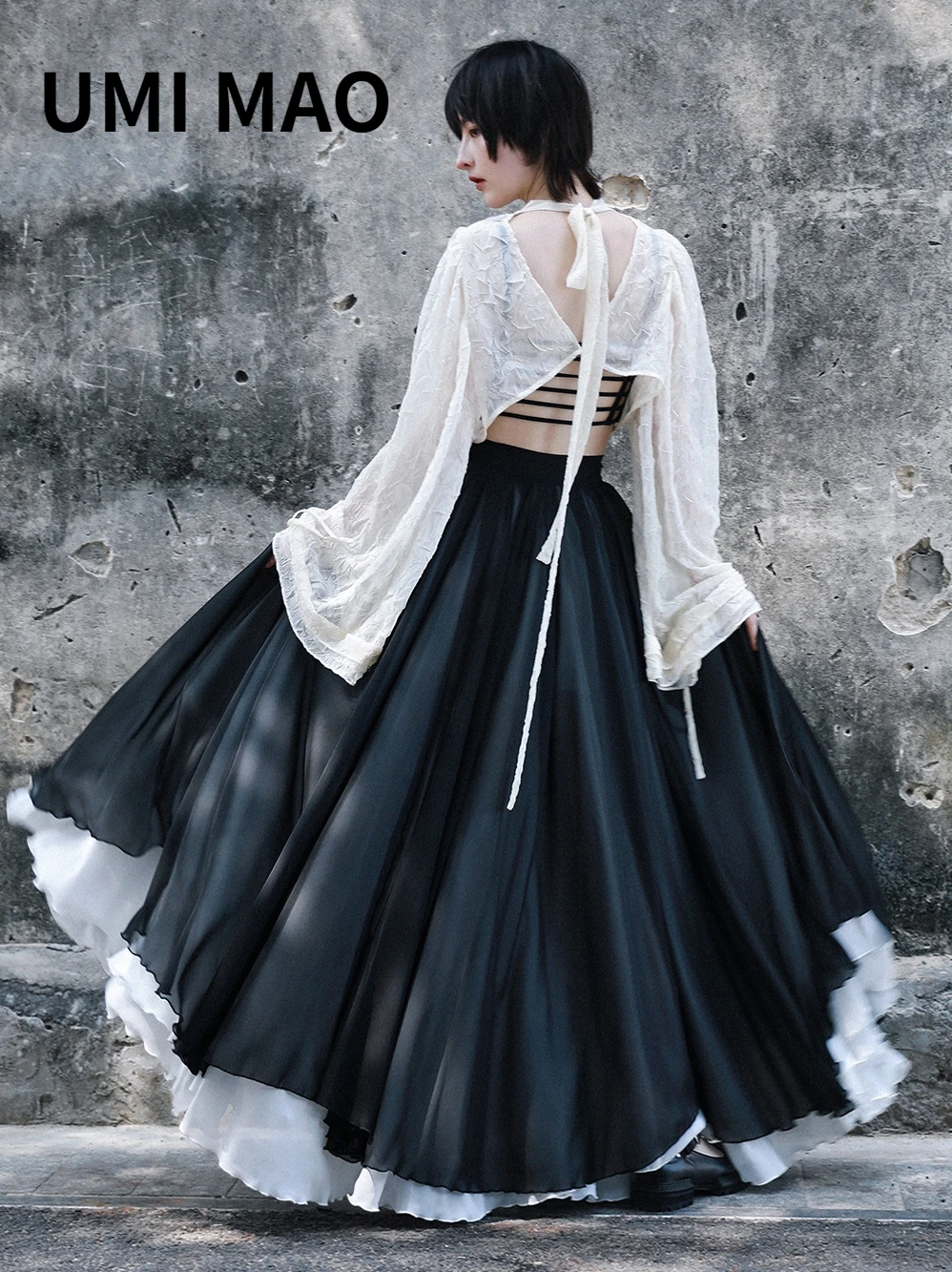 

UMI MAO Spring Summer 2023 Large Waist Dark Immortal Removable Black White Contrast Double Layer Chiffon Skirt Pants Women