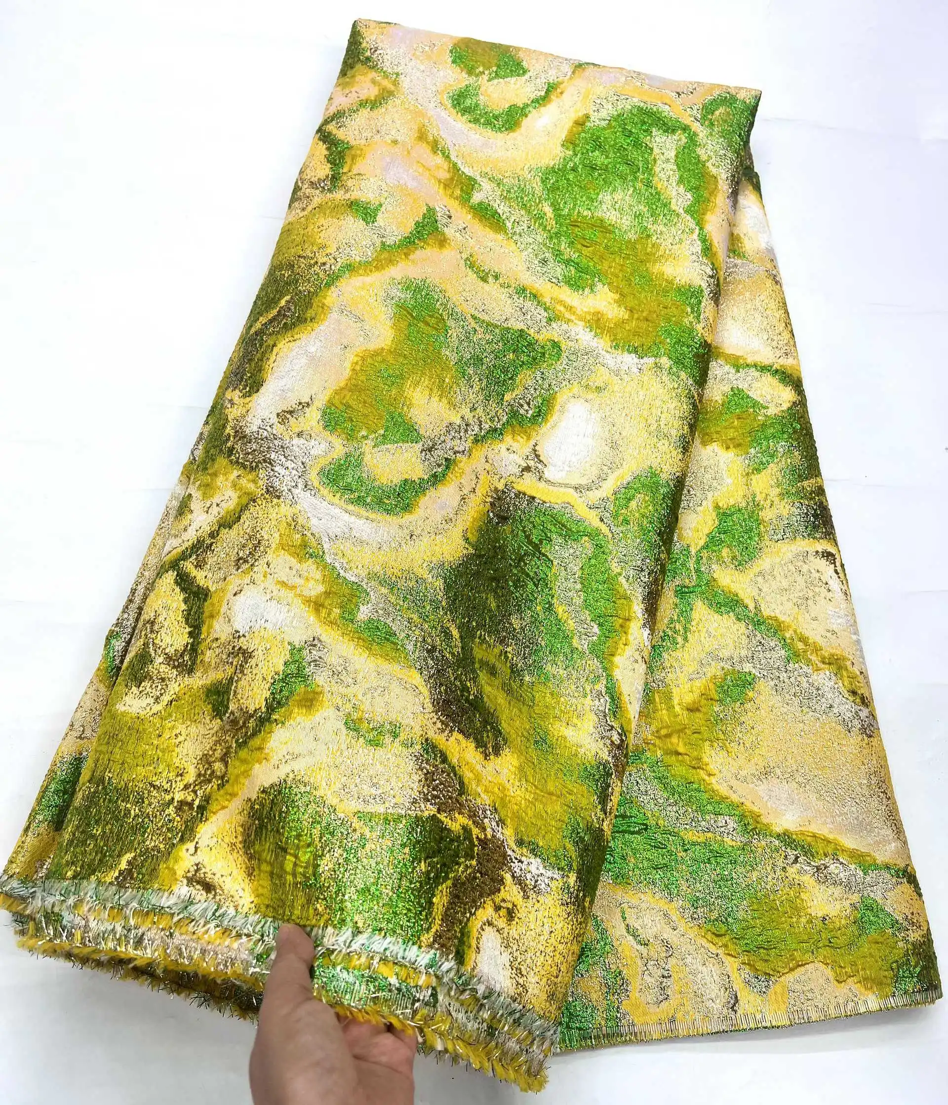 Luxuriöser französischer vergoldeter Spitzenstoff 2025, hochwertige afrikanische Brokat-Jacquard-Spitze, nigerianischer Organza-Spitzenstoff für Hochzeitskleid.