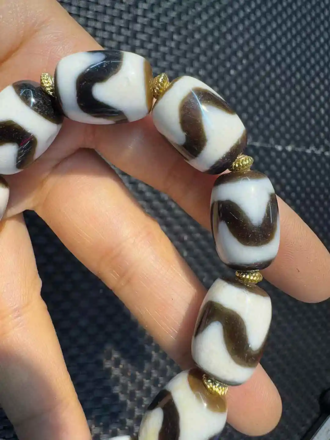Old Dzi Beads Bracelet Single Tiger Tooth Totems Natural Agate Ji Powerful Amulet Collectible Jewelry for women and men