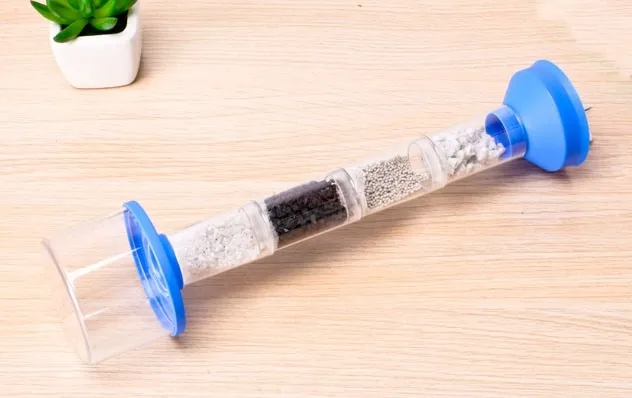Student Science Experiment DIY Wasser aufbereitung system Kinder Wissenschaft und Technologie kleine Produktion von Hand erfunden