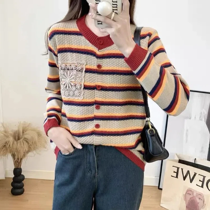 

Autumn New Color Striped Knitted Jacket Long Sleeved Knitted Sweater Spring and Autumn Loose Round Neck Top