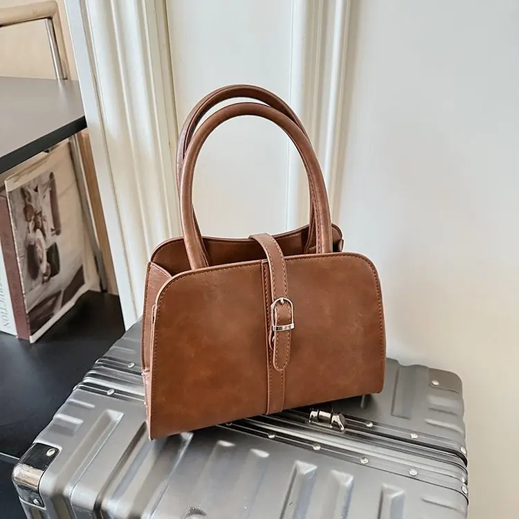 

Модная женская элегантная маленькая квадратная сумка 2026 года – люксовая модель премиум-класса, незаменимая вещь для весны и осени, сумка через плечо