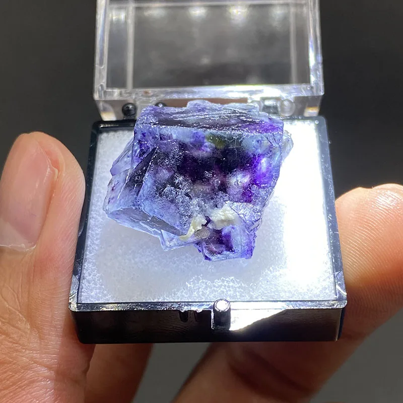 

100% Rare Natural Inner Mongolia fluorite Mineral Specimens Stones and Crystals Healing Crystal+Box size:35*35*35mm