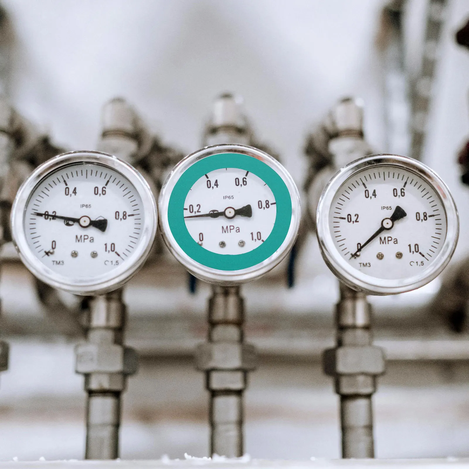 

4Pcs Reflective Pressure Gauge Tags Waterproof Durable Easy to Apply for Various Gauges Target Stickers Dashboard Gauge Marker