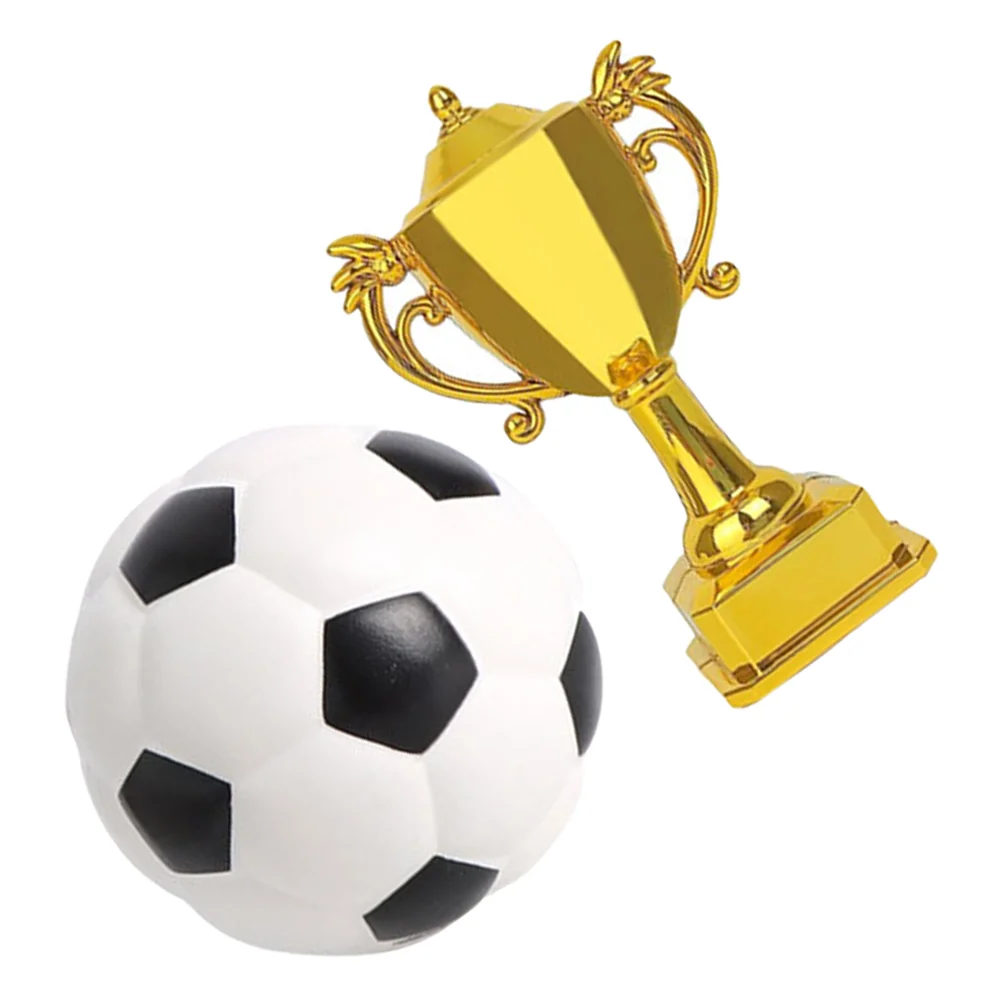 Puntelli Trofeo Modello di calcio Bambino Calcio Sport Torta Toppers Mini accessorio per casa delle bambole in plastica