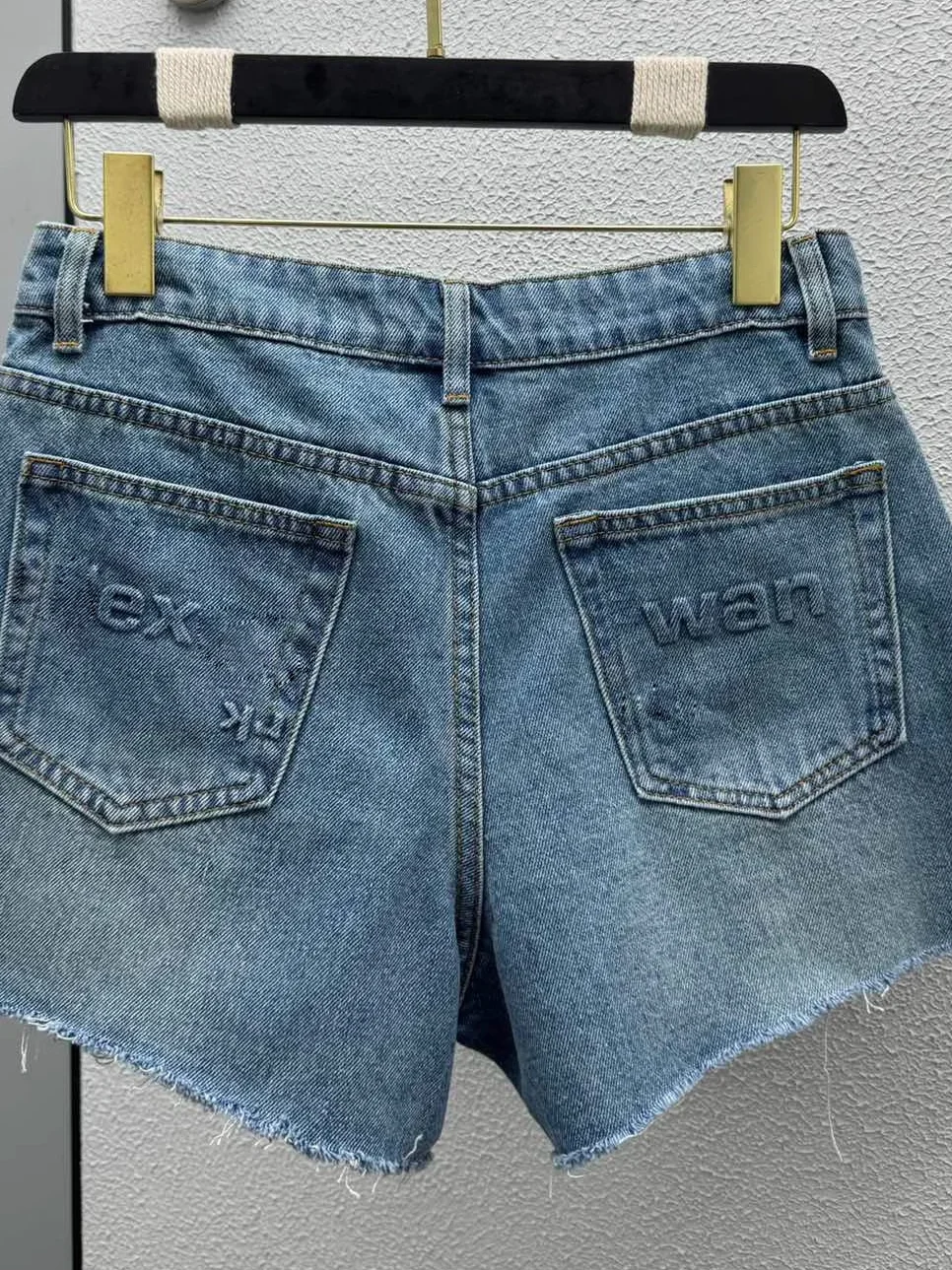 

Джинсовые шорты с высокой талией и широкими штанинами для женщин, с бахромой и надписями, летние, повседневные, с высокой эластичностью, износостойкие