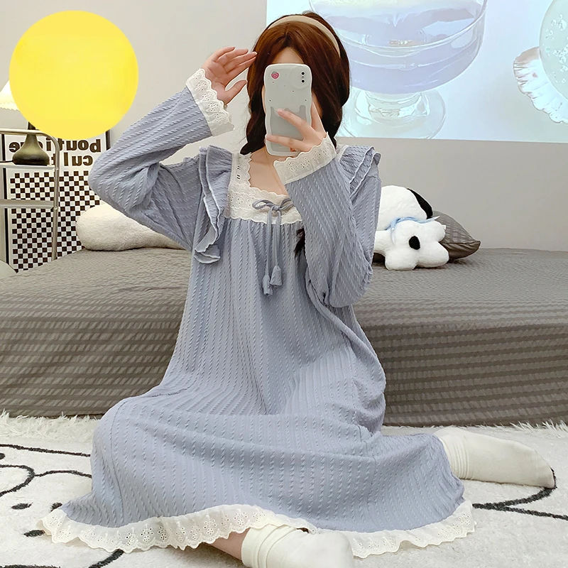 Plus Size Maternity Nightgown Sweet Lace Patchwork Ruffles Long Sleeve Square Collar Pregnant Woman Nightwear Dobby Dress+pads