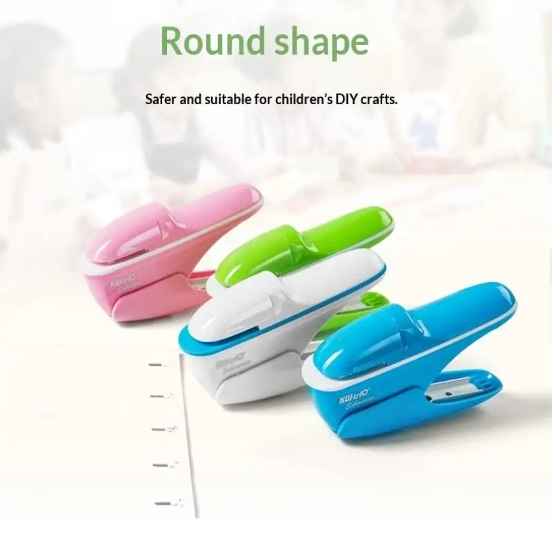 

Ручной степлер без гвоздей, способный скреплять 7 листов бумаги, подходит для переплета документов в школьных кабинетах.