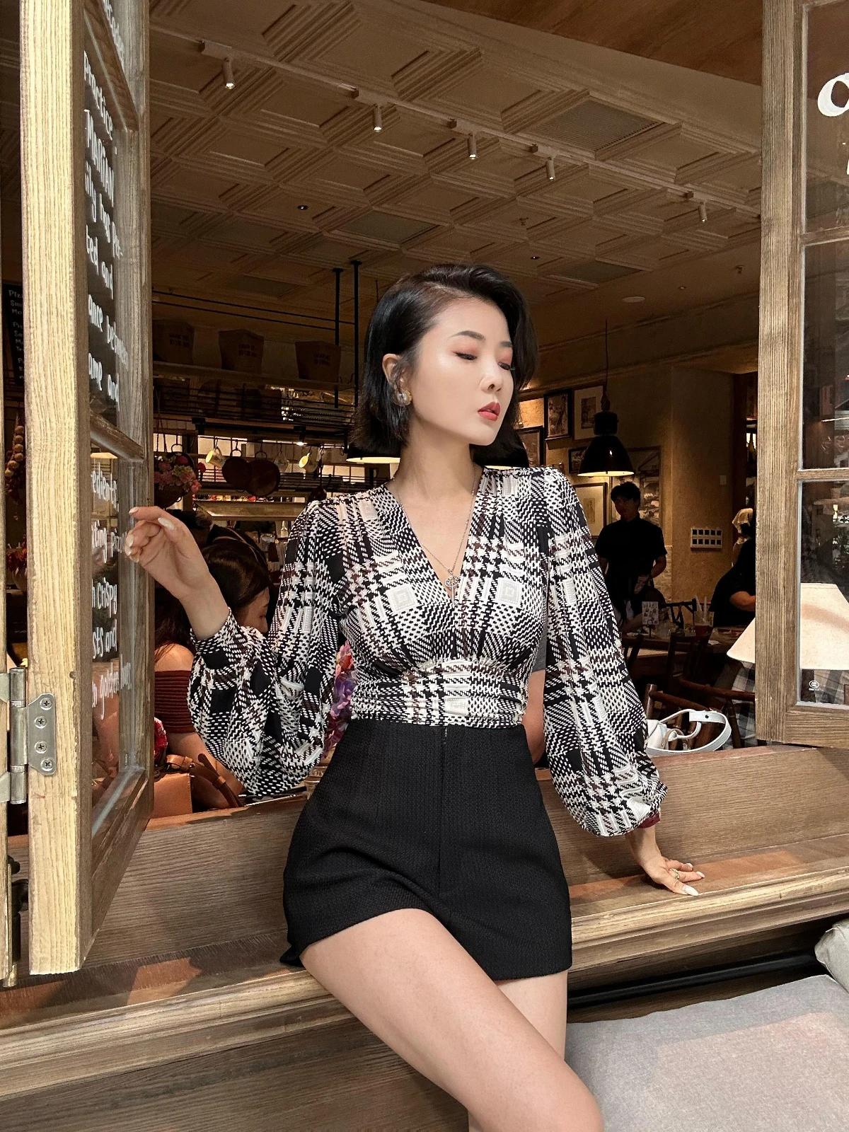 

XULU Original Patterned Knitted Rer V-Ne Pleated Lantern Sve High Waist ort Sve Women's One-Piece Suit