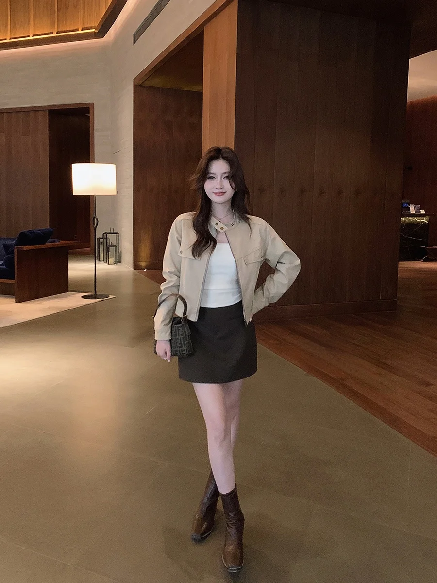 Ms.Daoge Sassy Sle ort Pelle scamosciata Jaet Cappotto da donna in pelle Cool Faion Briti Sle Taglio dritto Colore puro Polieste...