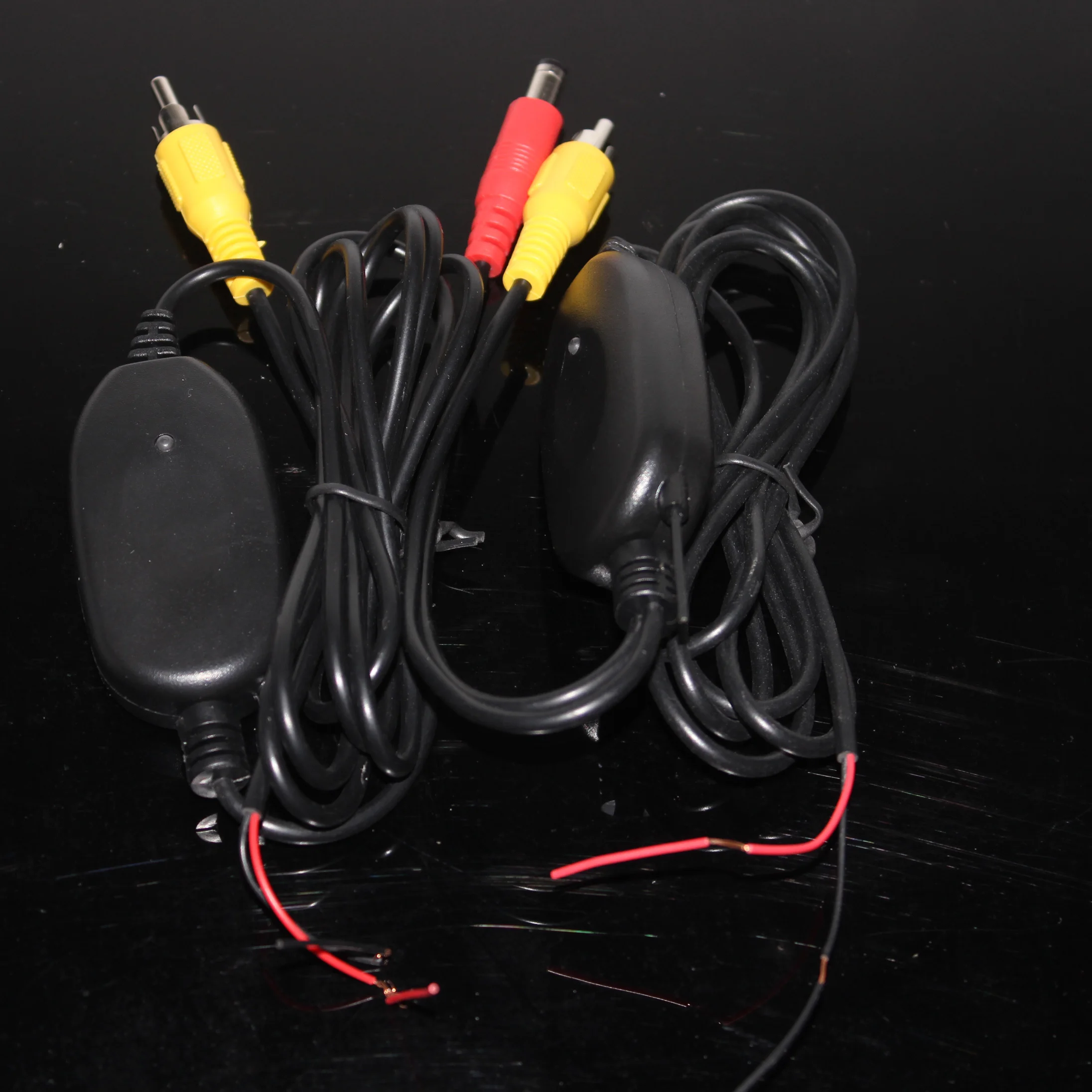 

2.4G Wireless Module Transmitter & Receiver Car Reverse Rear View Backup Camera Monitor Parking Assistance Vehicle Cam